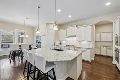 213 Lake Como Drive, Lakeway, TX 78734 - Photo 4