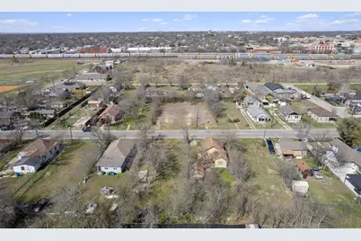 508 W Martin Luther King Jr Boulevard, Taylor, TX 76574 - Photo 4