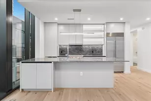 610 Davis St, Austin, TX 78701 - Photo 4