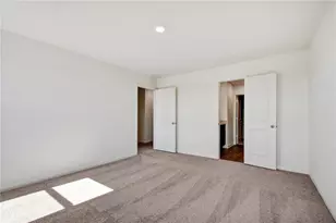 525 Riverdale Cove, Jarrell, TX 76537 - Photo 8