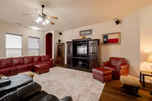 8510 Old Colony Line Rd, Dale, TX 78616 - Photo 6