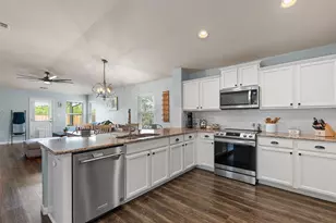 17416 Bridgefarmer Blvd, Pflugerville, TX 78660 - Photo 8