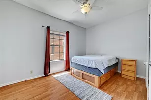 203 E 31st St, Austin, TX 78705 - Photo 4
