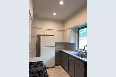 6604 Hart Lane #B, Austin, TX 78731 - Photo 8