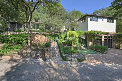2406 Pemberton Parkway, Austin, TX 78703 - Photo 38