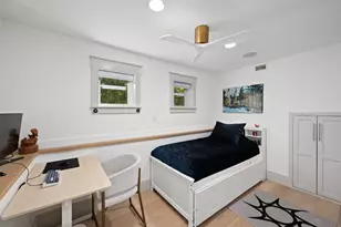 2406 Pemberton Pkwy, Austin, TX 78703 - Photo 28