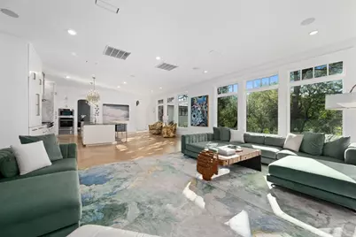 2406 Pemberton Parkway, Austin, TX 78703 - Photo 10