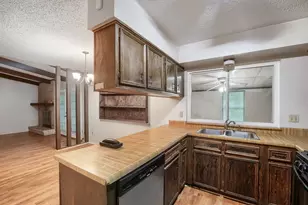 5107 Suburban Dr, Austin, TX 78745 - Photo 12