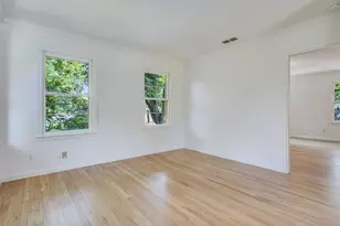 501 Carolyn Ave, Austin, TX 78705 - Photo 24