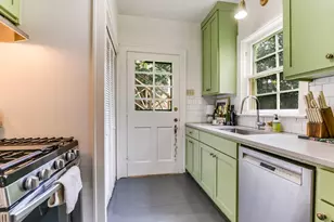 501 Carolyn Ave, Austin, TX 78705 - Photo 4