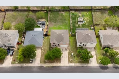 208 Dandelion Loop, Kyle, TX 78640 - Photo 32