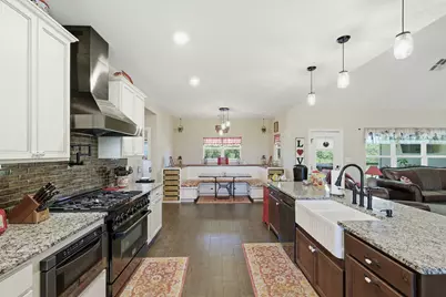 450 County Road 204, Liberty Hill, TX 78642 - Photo 14