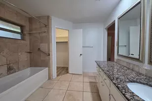 10909 Hillside Oak Ln, Austin, TX 78750 - Photo 14