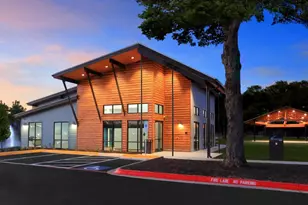 227 Kingswood Dr, Bastrop, TX 78602 - Photo 10