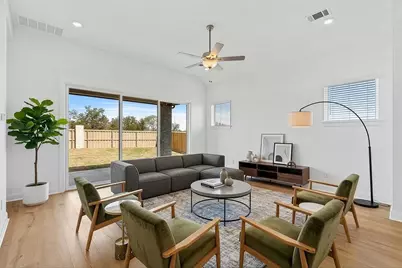 227 Kingswood Drive, Bastrop, TX 78602 - Photo 4