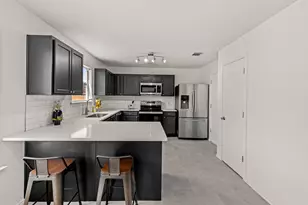 525 Meadow Park Dr, Georgetown, TX 78626 - Photo 4