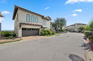 223 Honey Creek Ct, Austin, TX 78738 - Photo 2