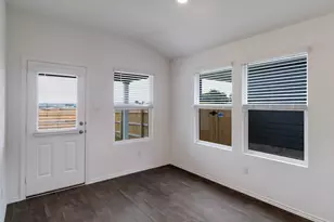 350 San Juan Trl, Bastrop, TX 78602 - Photo 6