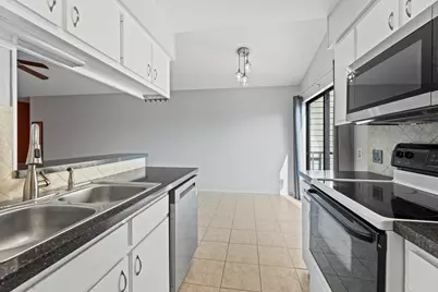 106 E 30th Street #308, Austin, TX 78705 - Photo 16