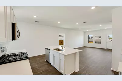 12110 Pike Bend, Mustang Ridge, TX 78610 - Photo 6