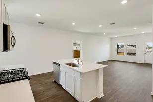 12110 Pike Bnd, Mustang Ridge, TX 78610 - Photo 6