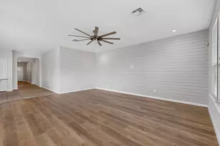 5801 Parma St, Round Rock, TX 78665 - Photo 6