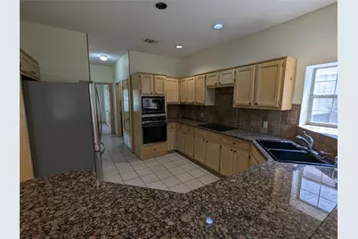 7602 Mifflin Kenedy Terrace, Austin, TX 78749 - Photo 10
