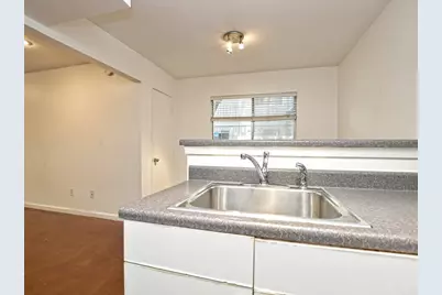 604 Franklin Boulevard #B, Austin, TX 78751 - Photo 10