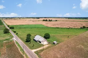 1465 Co Rd 436, Thrall, TX 76578 - Photo 26