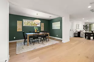 8102 Burrell Dr, Austin, TX 78757 - Photo 16
