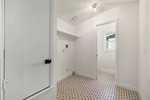 8102 Burrell Dr, Austin, TX 78757 - Photo 28