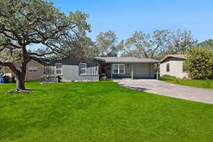 8102 Burrell Dr, Austin, TX 78757 - Photo 2