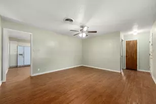 1615 Park Ln, Georgetown, TX 78628 - Photo 8