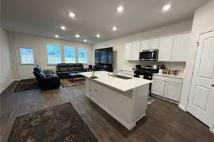 145 Palo Pinto Dr, Kyle, TX 78640 - Photo 4