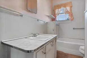 1104 E Umlang St, Thorndale, TX 76577 - Photo 22