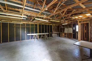 1104 E Umlang St, Thorndale, TX 76577 - Photo 26