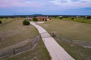 209 Stone House Dr, Liberty Hill, TX 78642 - Photo 38