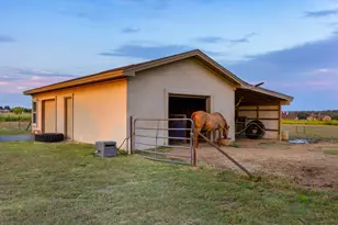 209 Stone House Dr, Liberty Hill, TX 78642 - Photo 32