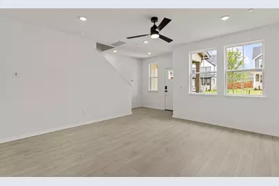 2535 Violet Theo Lane, Round Rock, TX 78665 - Photo 4