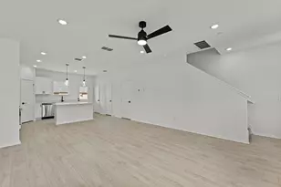 2535 Violet Theo Ln, Round Rock, TX 78665 - Photo 2
