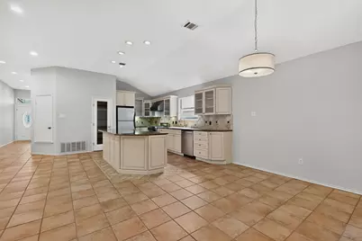 7441 Dallas Drive, Austin, TX 78729 - Photo 4