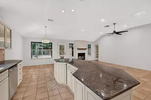 7441 Dallas Dr, Austin, TX 78729 - Photo 20
