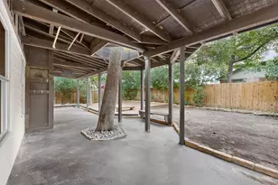 7441 Dallas Dr, Austin, TX 78729 - Photo 16