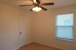 273 Tower Dr, Kyle, TX 78640 - Photo 12