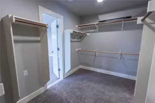 306 E 34th St, Austin, TX 78705 - Photo 10