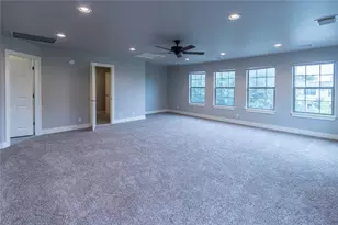 306 E 34th St, Austin, TX 78705 - Photo 16