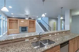 306 E 34th St, Austin, TX 78705 - Photo 26