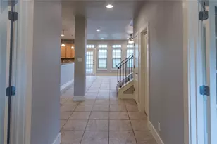 306 E 34th St, Austin, TX 78705 - Photo 6