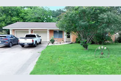 606 E Liberty Avenue, Round Rock, TX 78664 - Photo 1