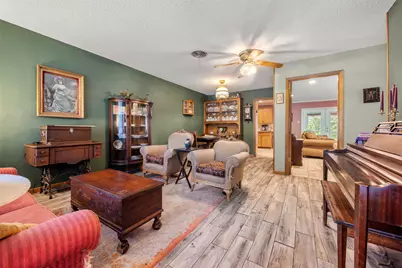 606 E Liberty Avenue, Round Rock, TX 78664 - Photo 4